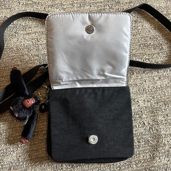 Brand new without π·οΈ tag KIPLING crossbody black purse with little gorilla - Picture 5 of 9